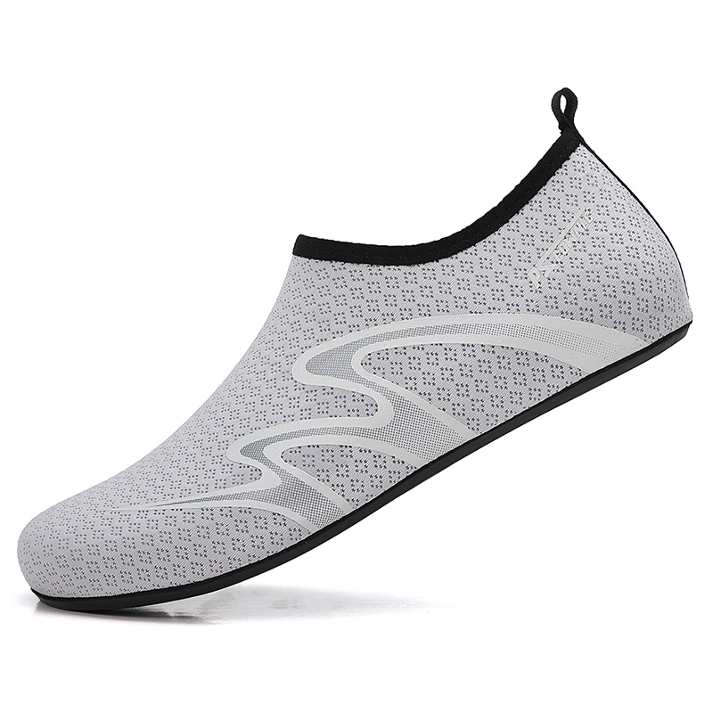 جوارب غوص خارجية مضادة للقطع و - مراجعة Snorkel Dry Top وسعره